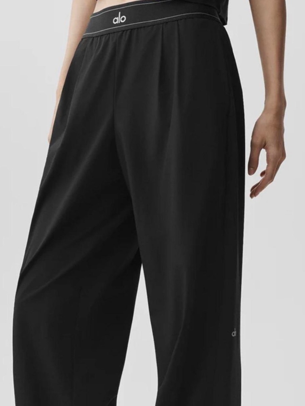 ALO Yoga Women's Black Wide-Leg Trousers Regular Length